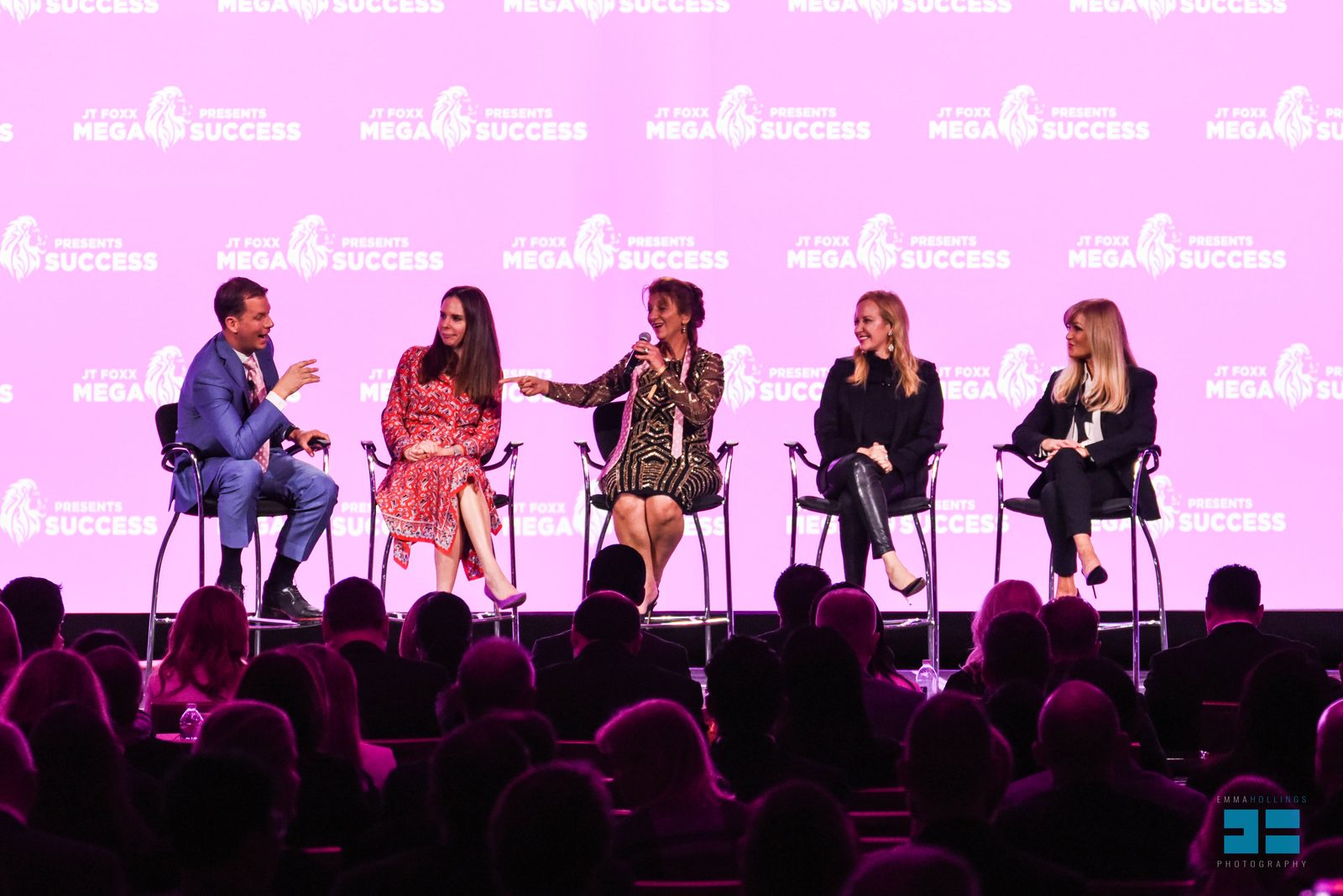 Dr. Dalal Akoury speaking on a panel at the Mega Success event to an audience of 2,000, sharing her technique for feeling better Dr. Dalal Akoury speaking on a panel at the Mega Success event to an audience of 2,000, sharing her technique for feeling better